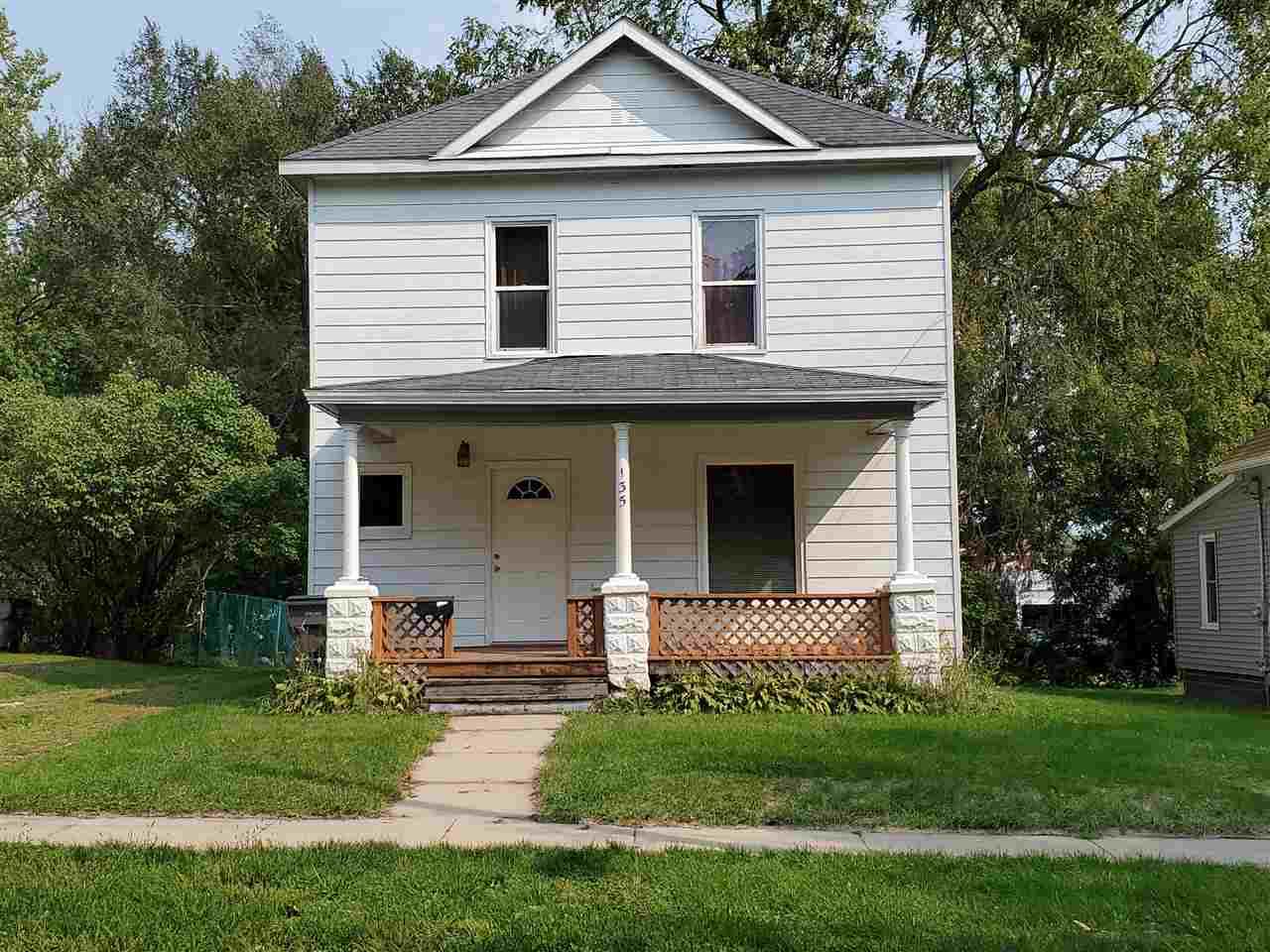 135 1st Ave. Nw - Photo 1