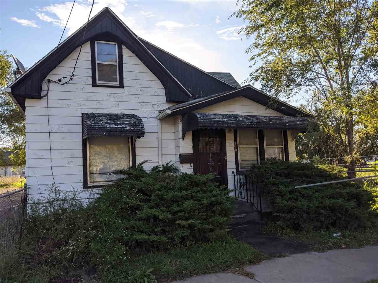 510 Iowa Street - Photo 1