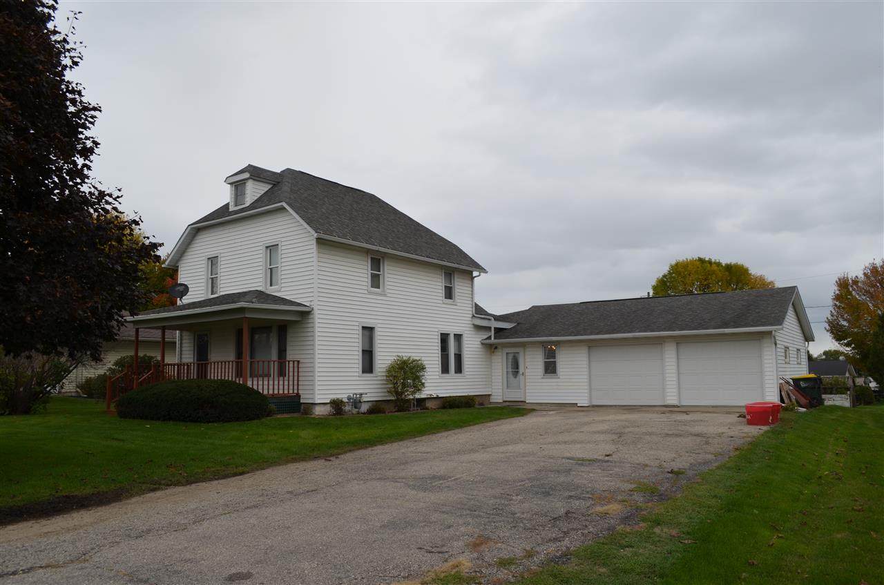 402 9th Street - Photo 1