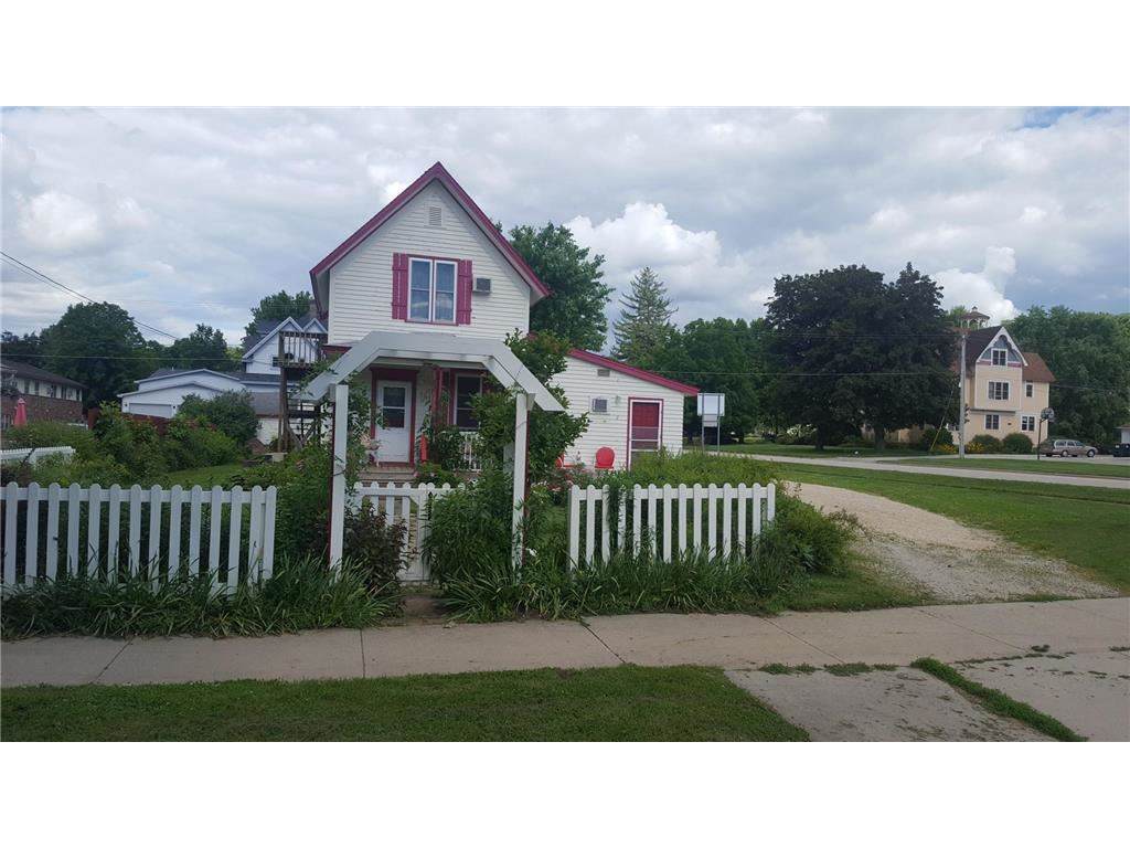 610 Parkway Avenue - Photo 1