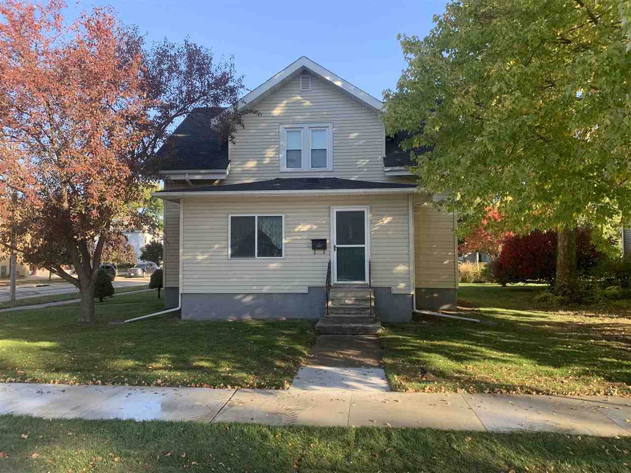 402 1st Street - Photo 1