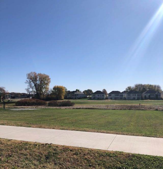 113 Eagle Ridge Dr - Photo 1