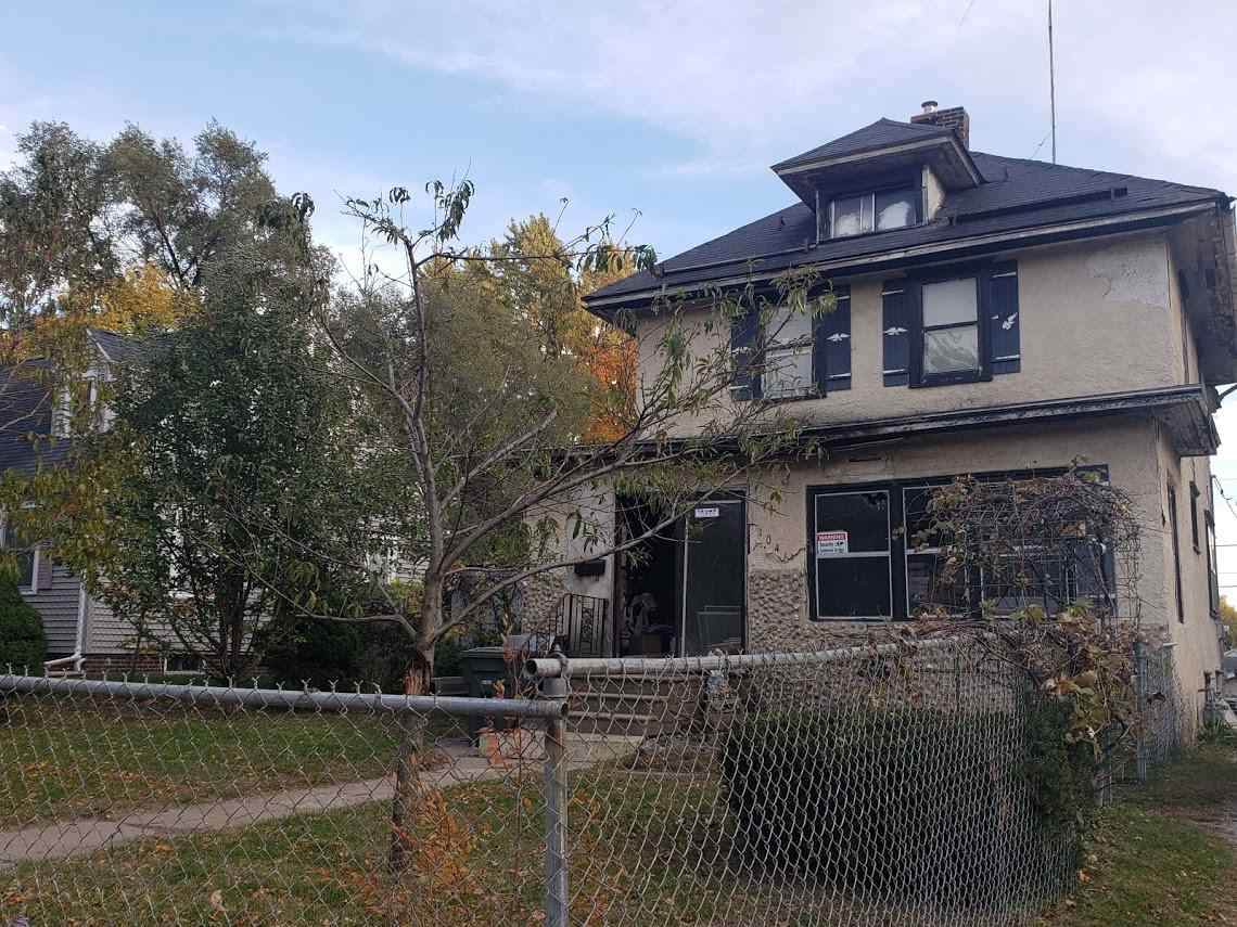 1046 Independence Avenue - Photo 1