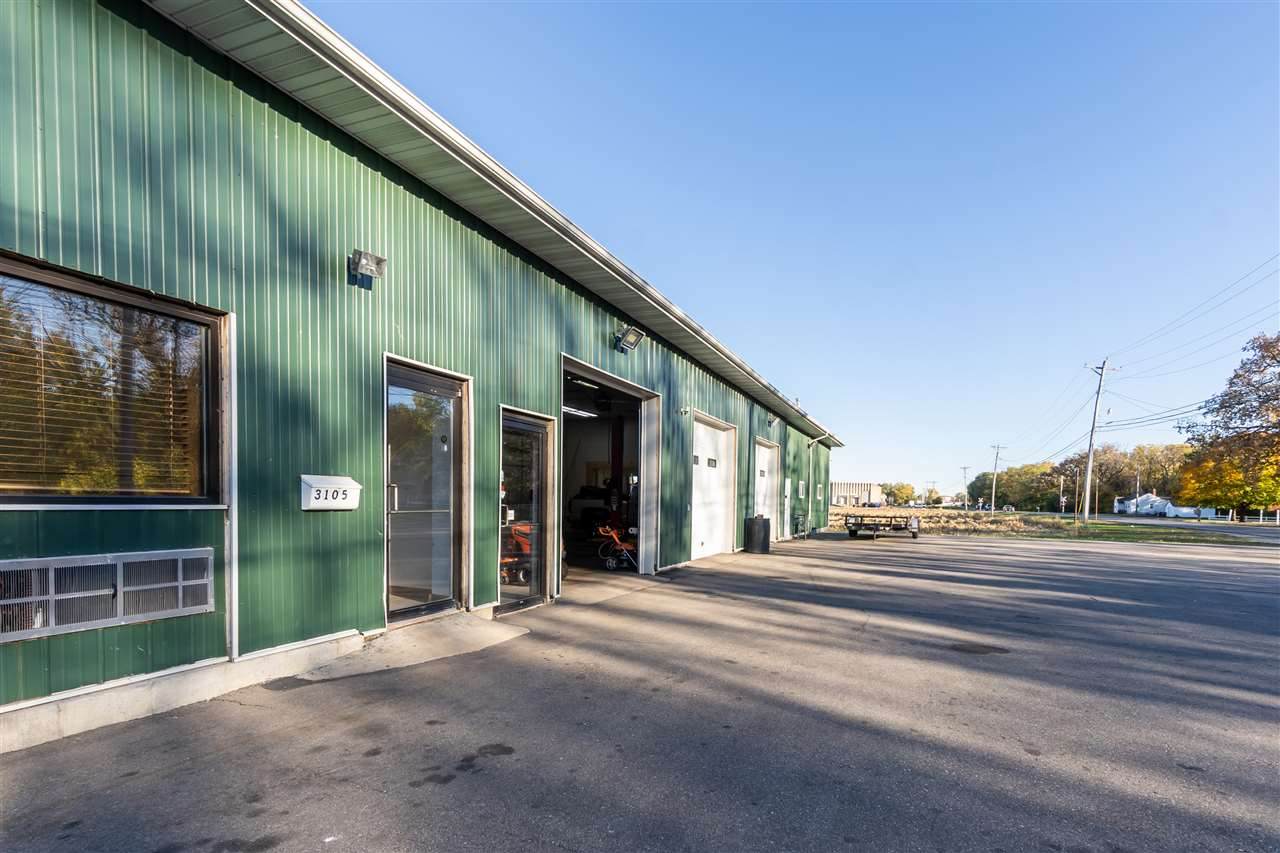 3105 Lafayette - Photo 1