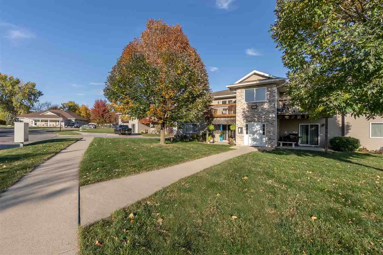 3649 Canterbury Court - Photo 1