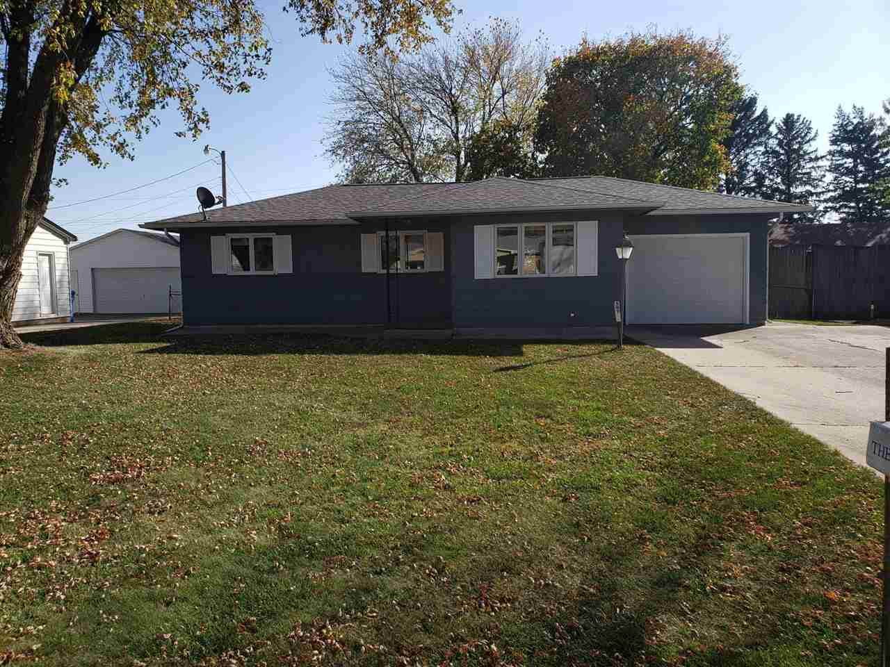 507 Maple Street - Photo 1