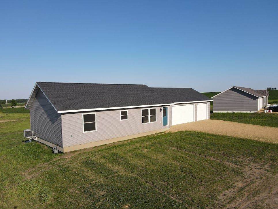105 Langreck Lane - Photo 1