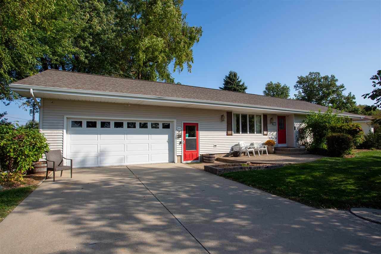 807 Blaine Street - Photo 1