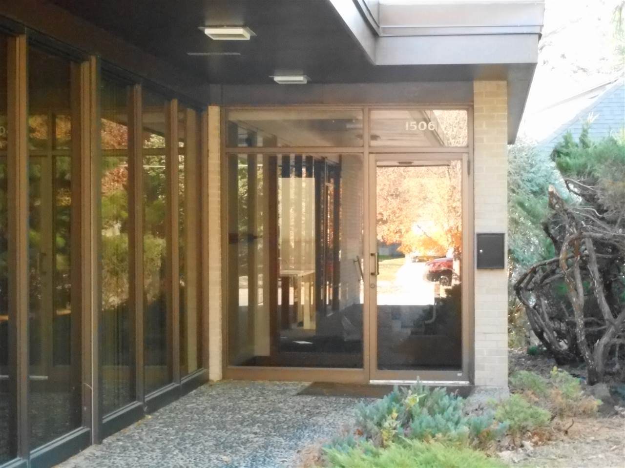 1506 Main Street - Photo 1