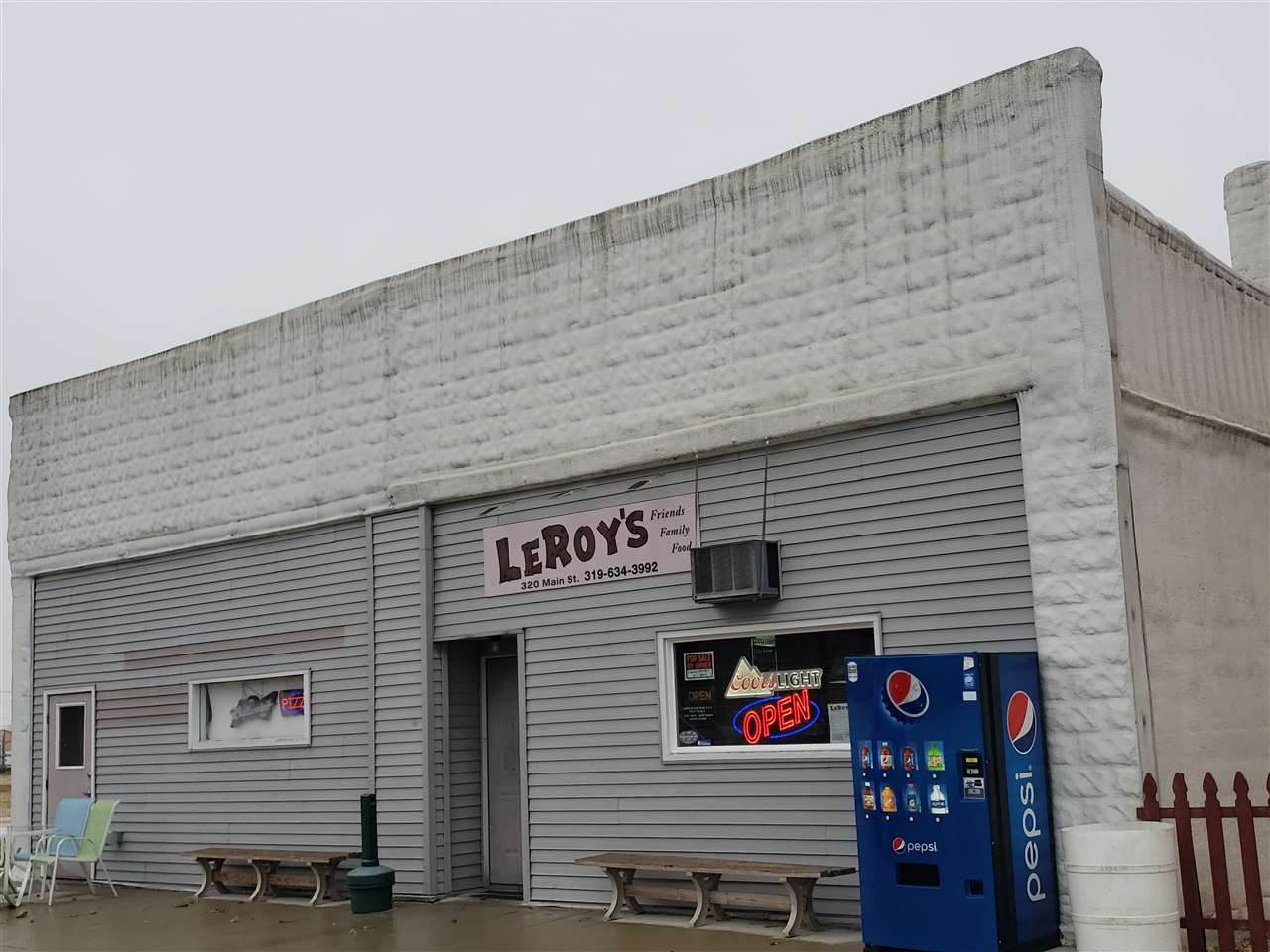 320 Main St - Photo 1
