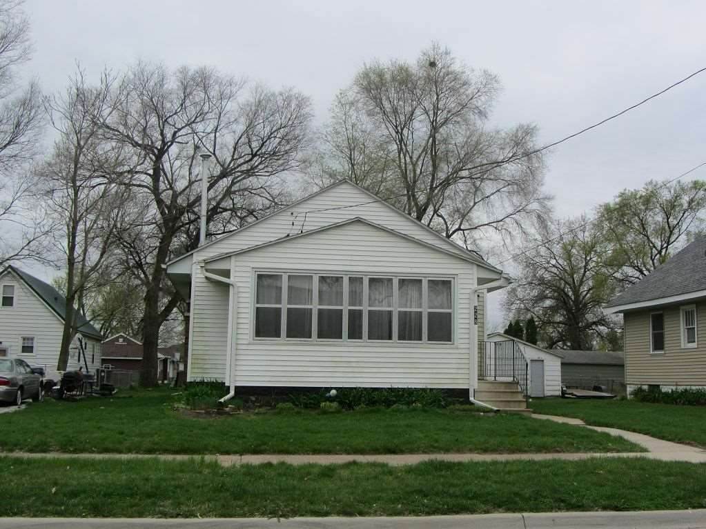 228 Charles Street - Photo 1