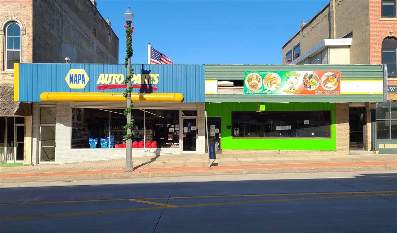 216/220 1st Street - Photo 1