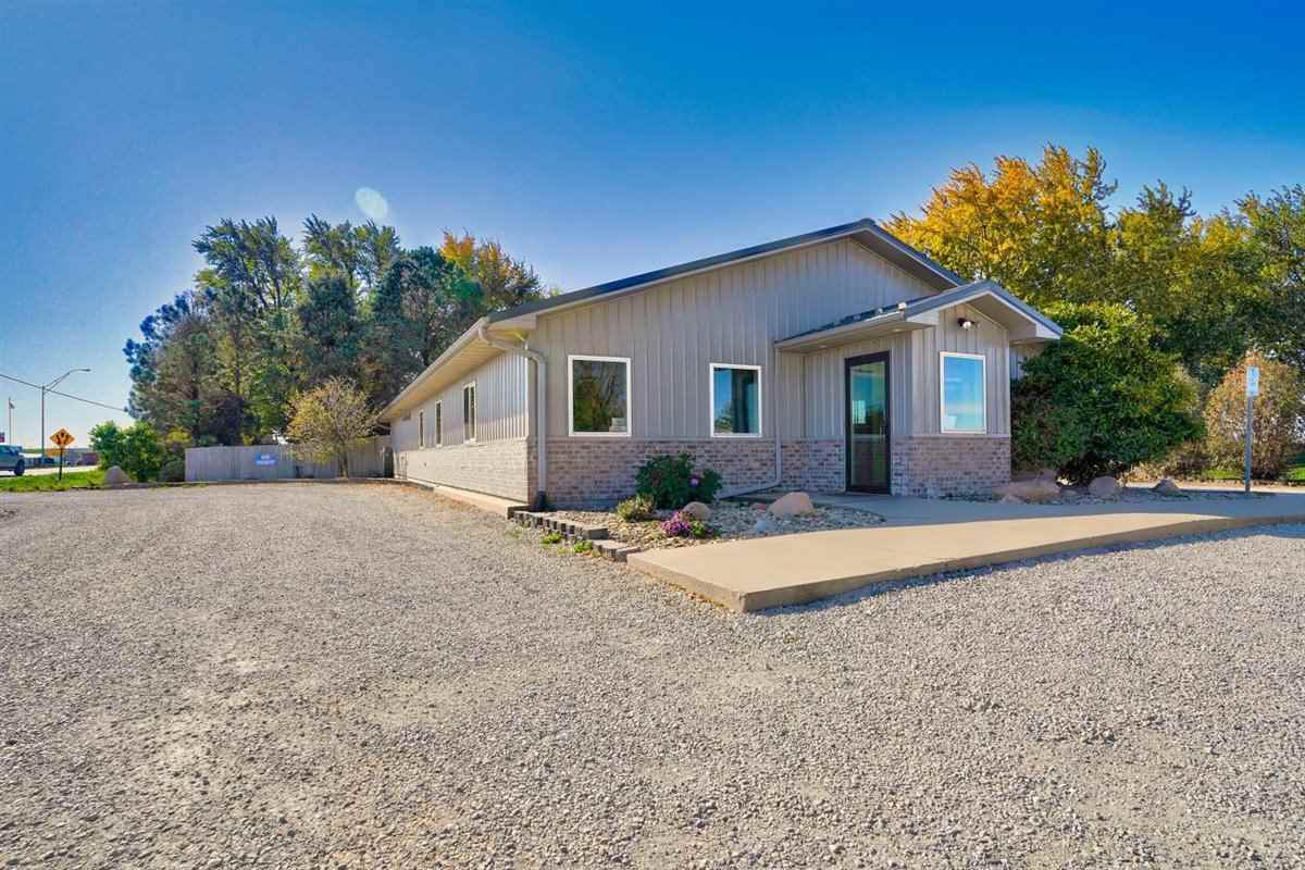 2329 Jamestown Avenue - Photo 1