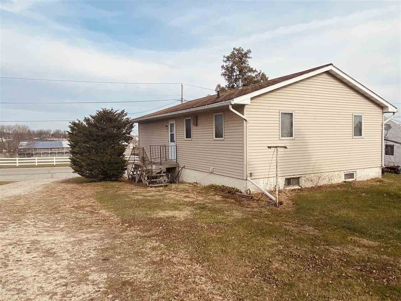 149 West Franklin Street - Photo 1