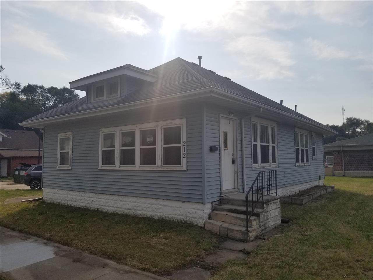 212 Webster Street - Photo 1