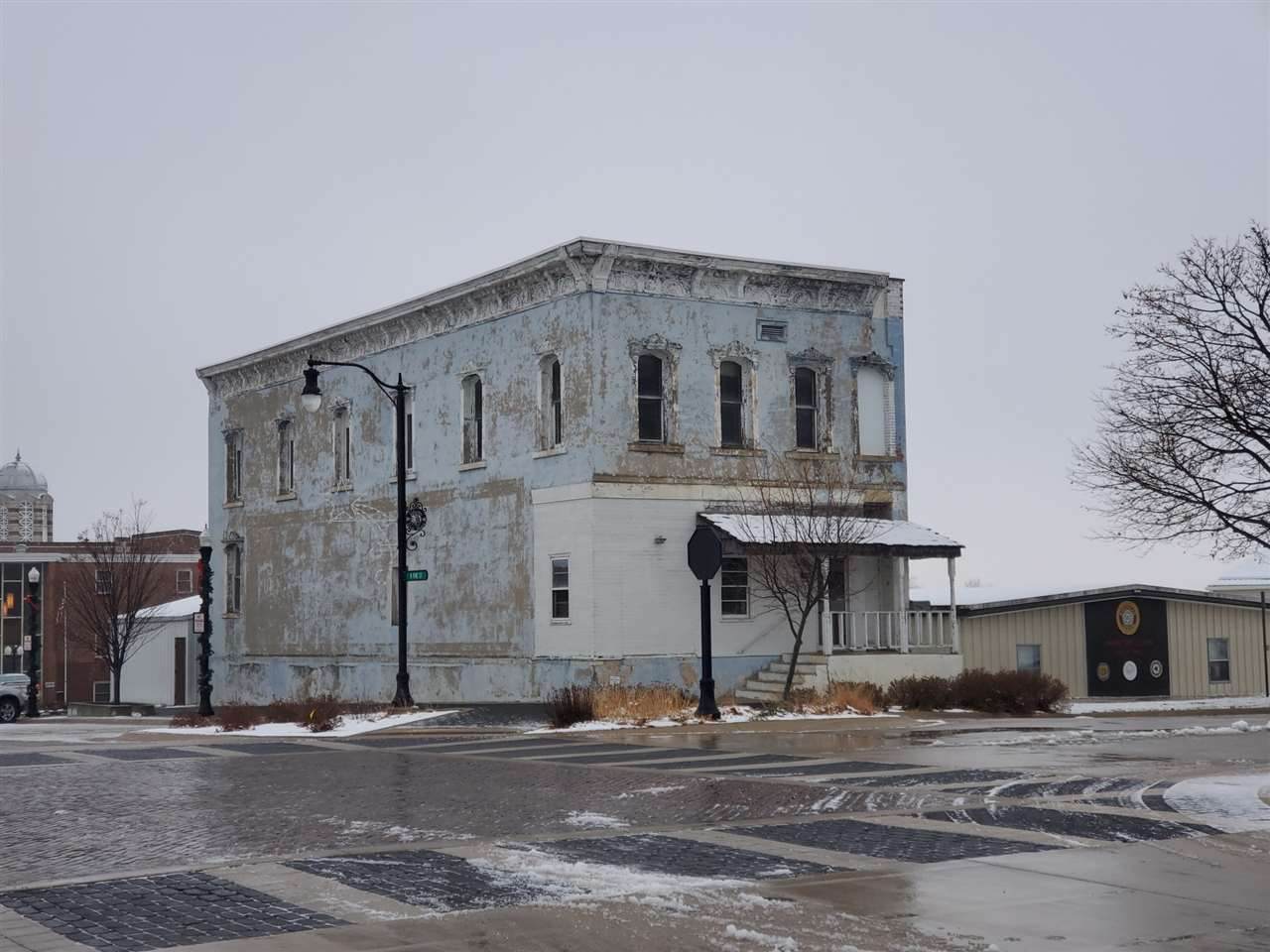 101 Main Street - Photo 1