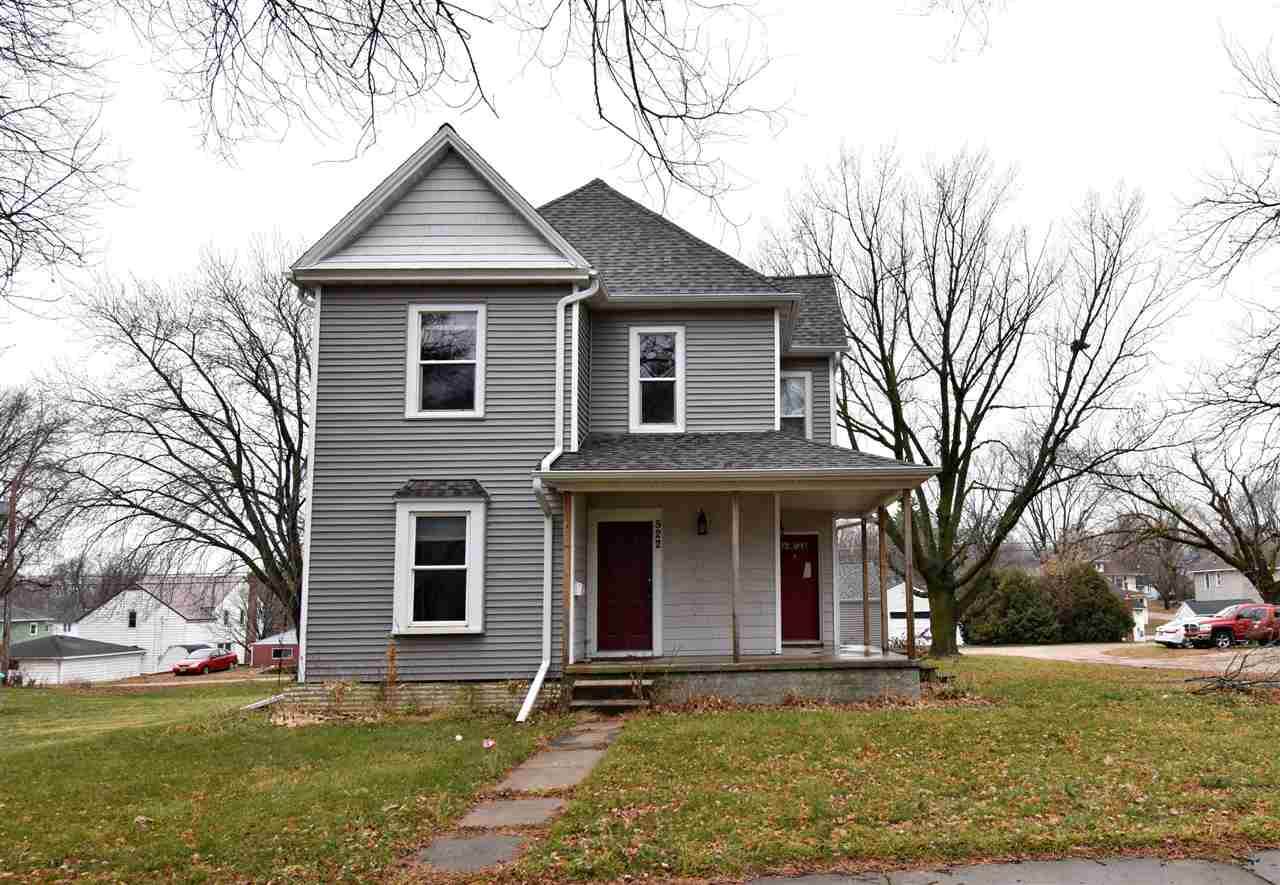 522 1st Ave. N.E. - Photo 1