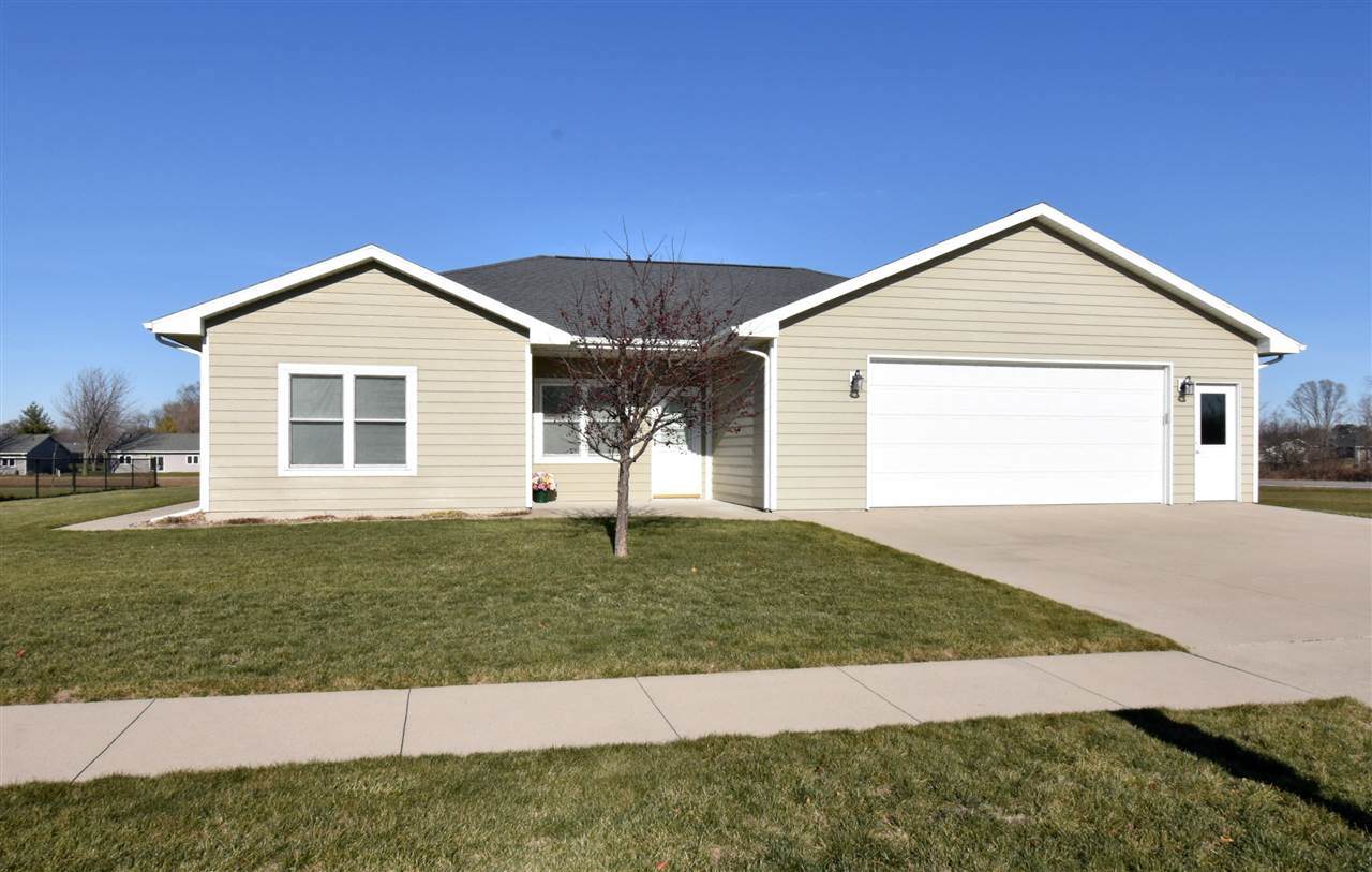 600 Juniper Drive - Photo 1