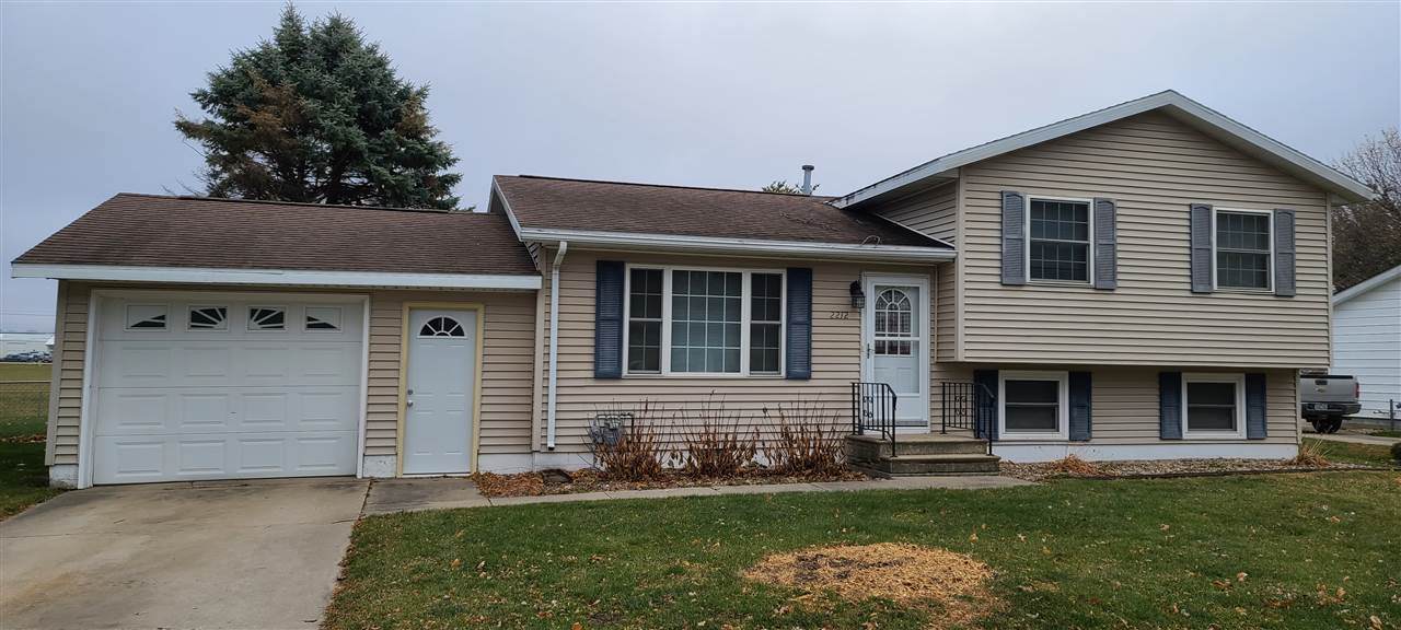 2212 3 Avenue - Photo 1