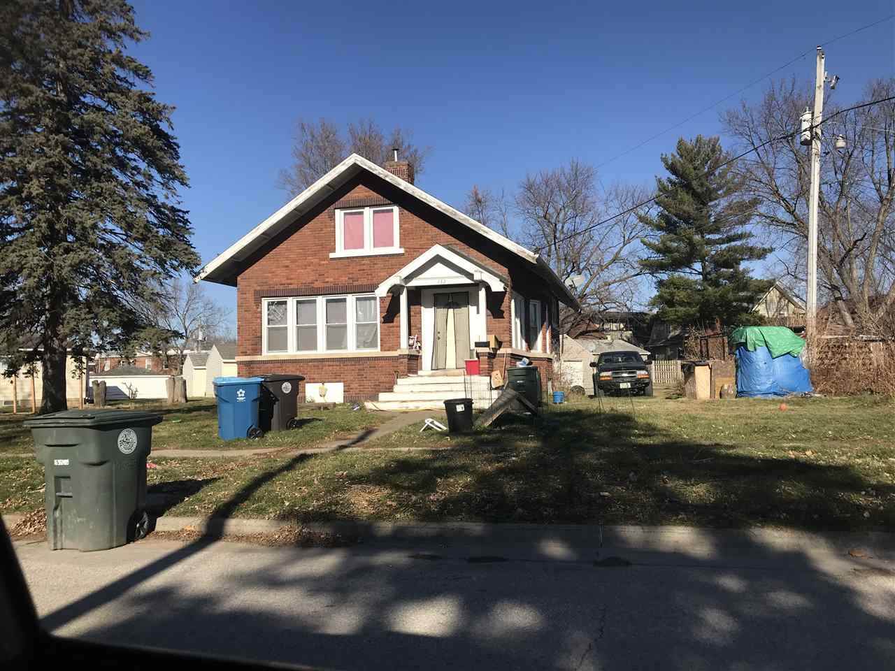 132 Elmwood - Photo 1