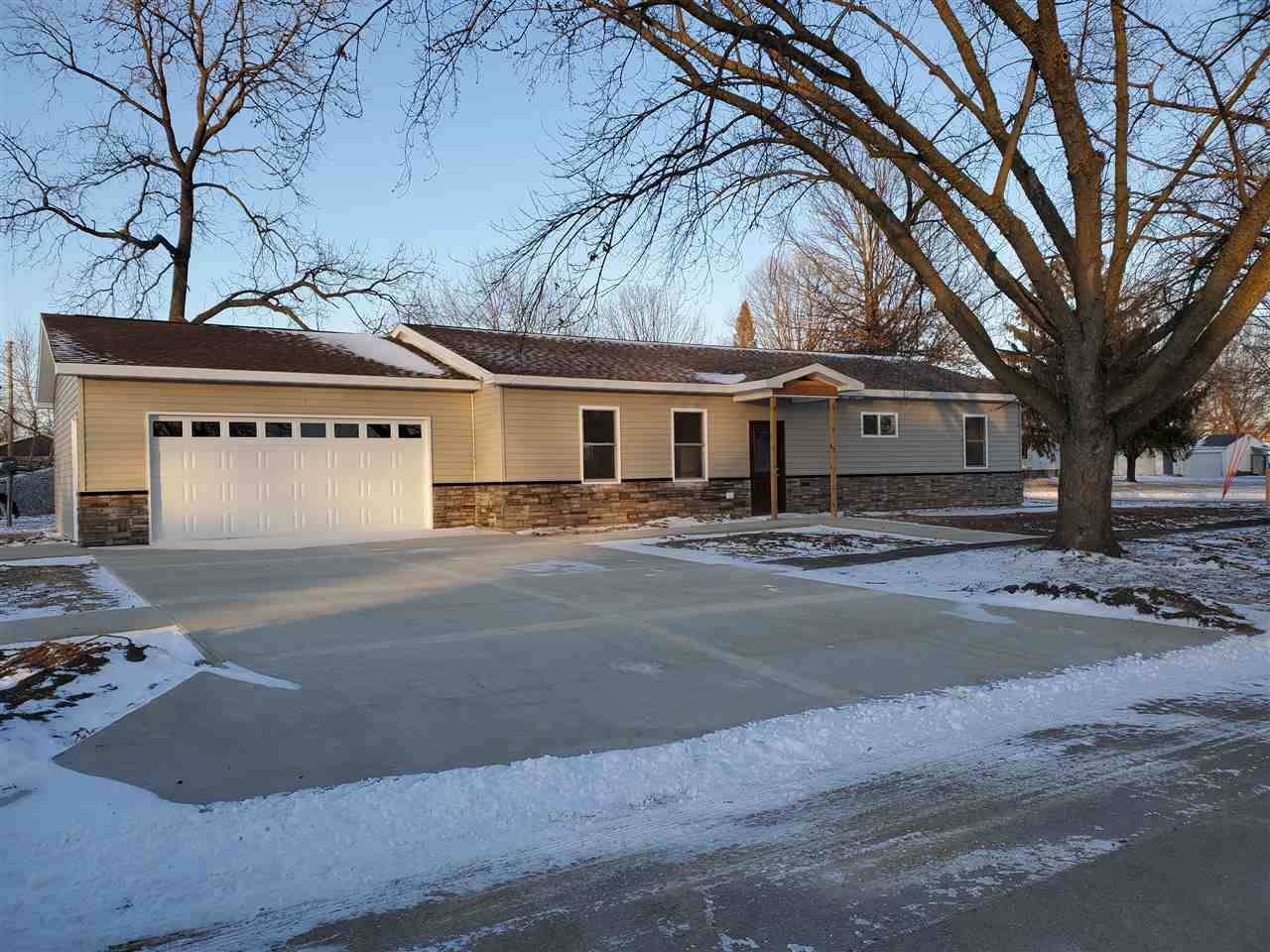 110 4th Avenue - Photo 1