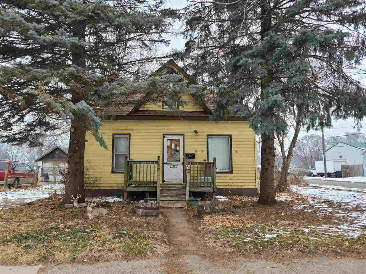 2027 Mulberry Street - Photo 1