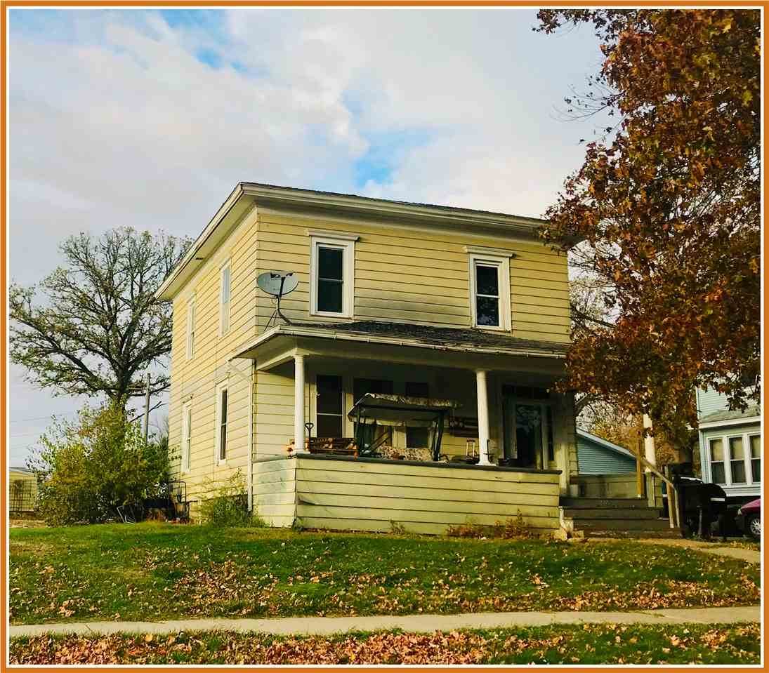 905 2nd Avenue - Photo 1