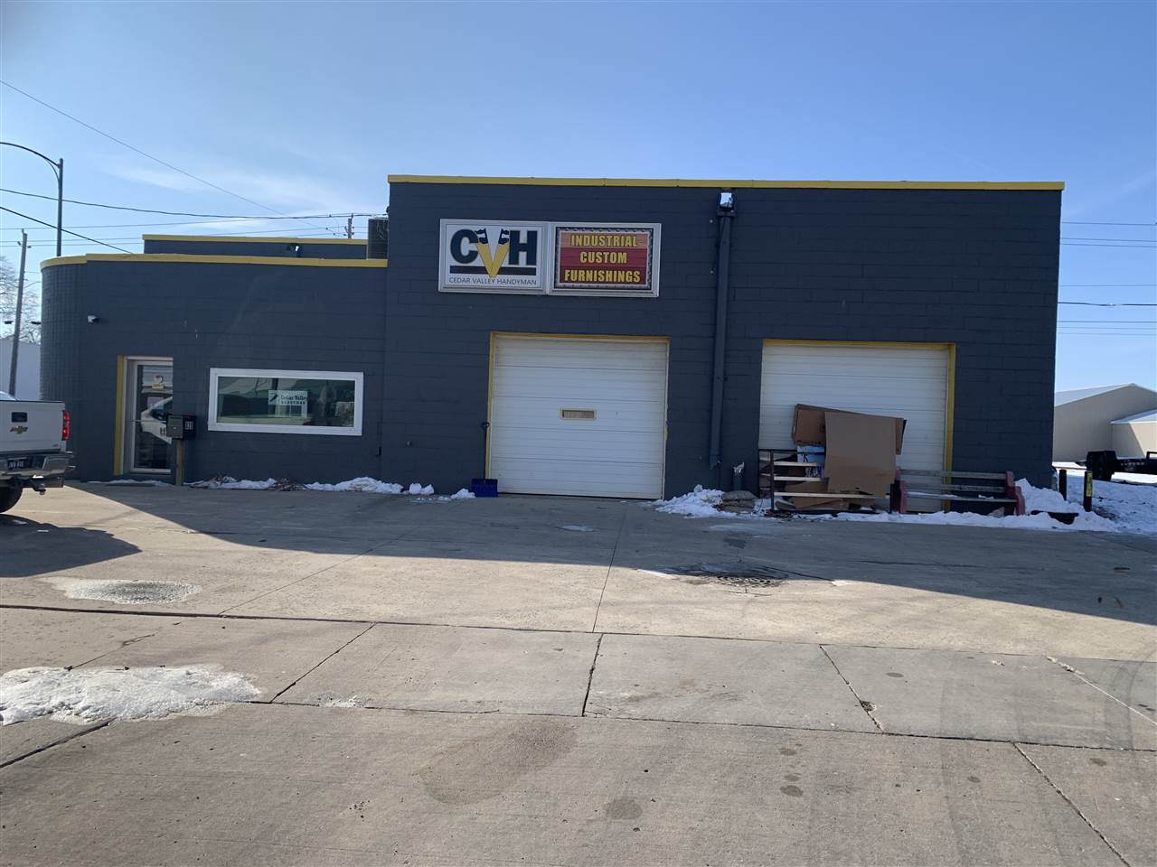 828 Commercial Street - Photo 1