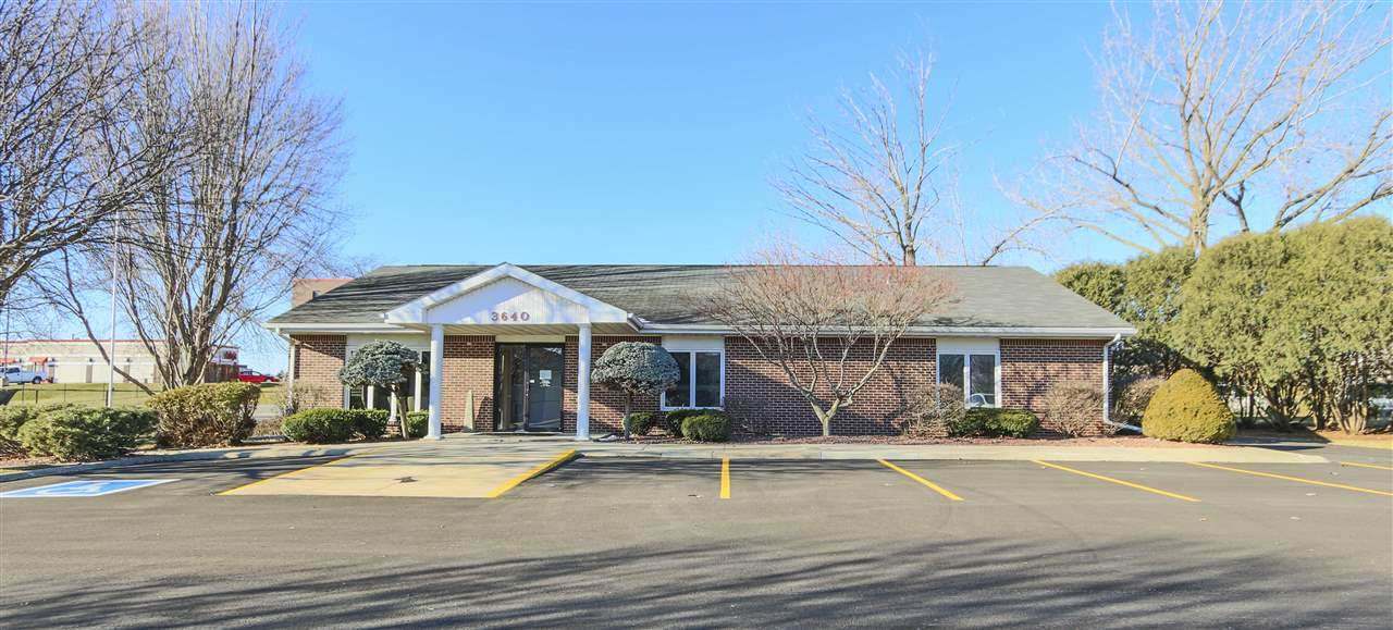 3640 Canterbury Court - Photo 1