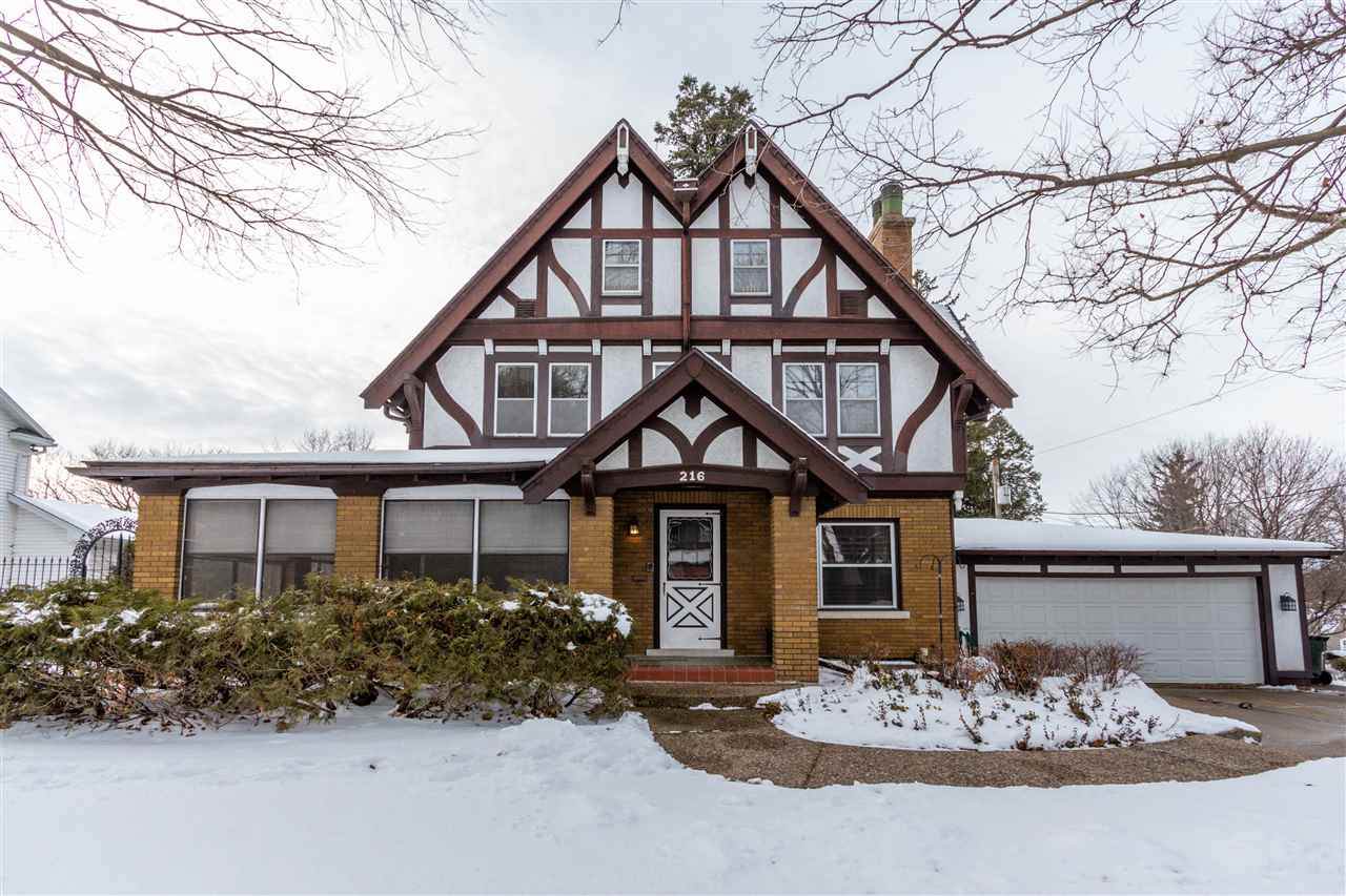 216 Lovejoy Avenue - Photo 1