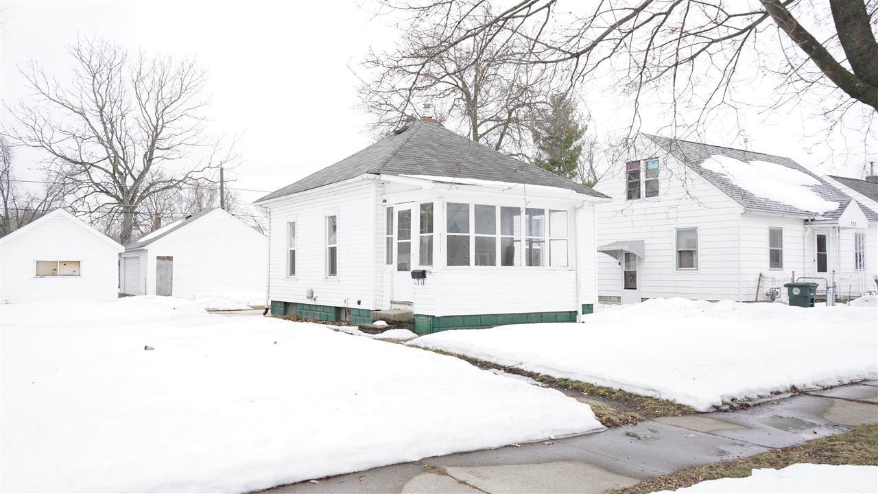 731 Newton Street - Photo 1