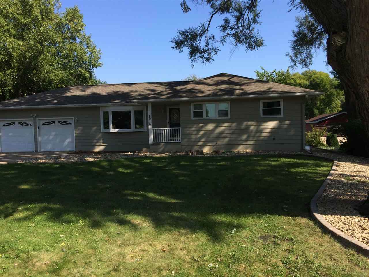 4016 Rownd Street - Photo 1
