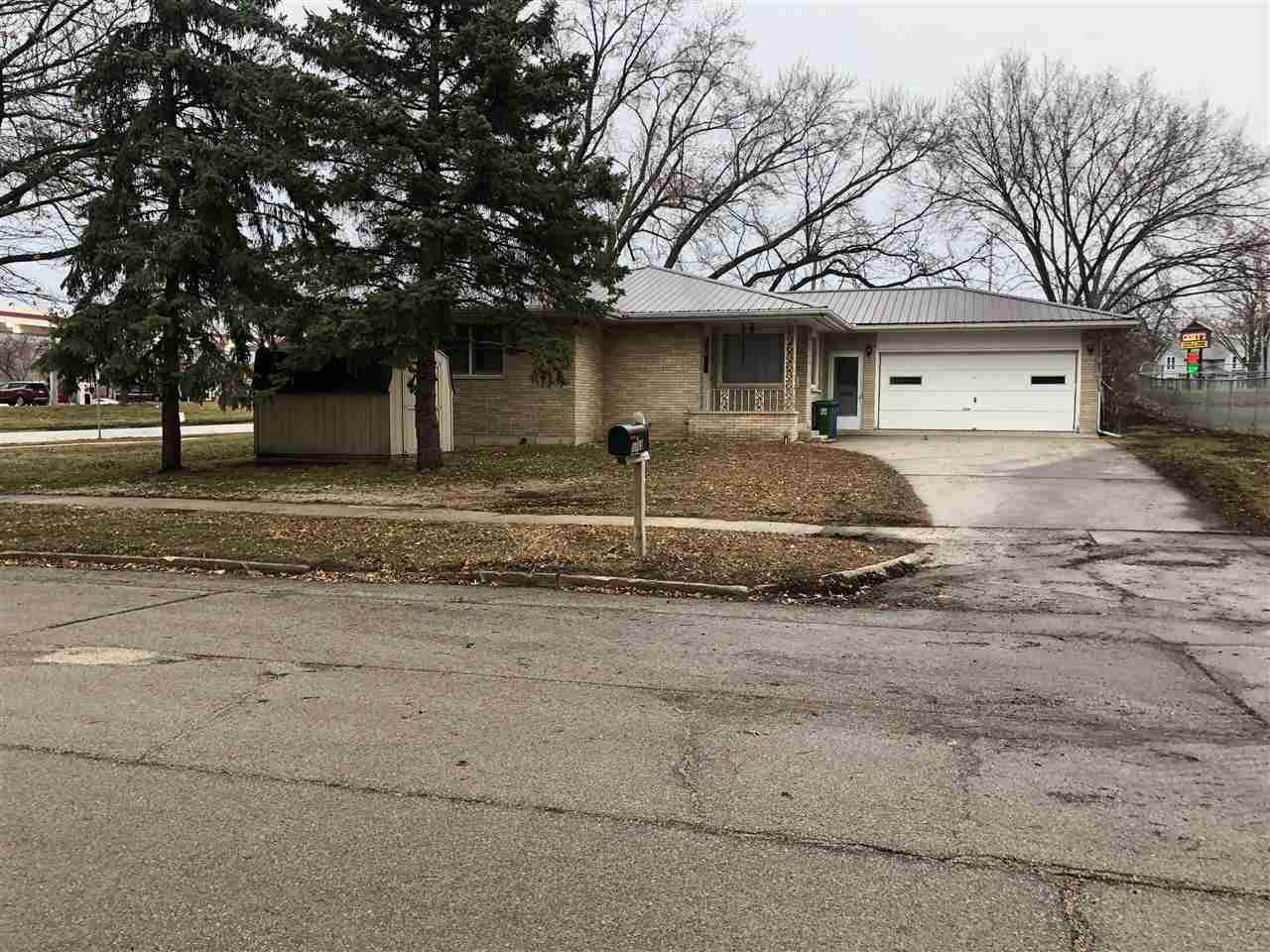 1103 Kelly Street - Photo 1