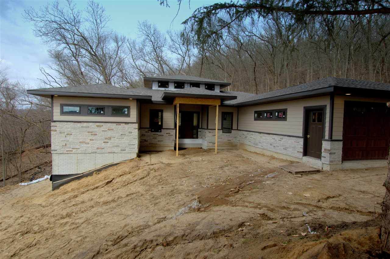 2562 Magnolia Rd. - Photo 1