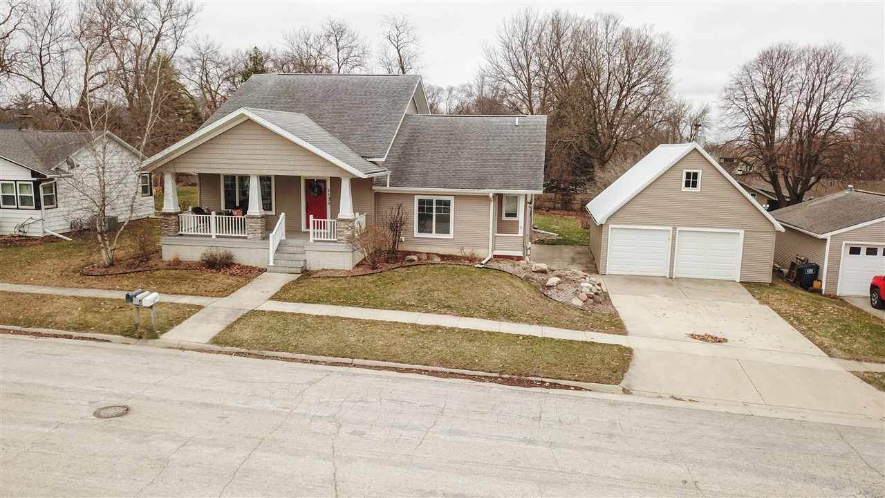 1131 Howard St - Photo 1