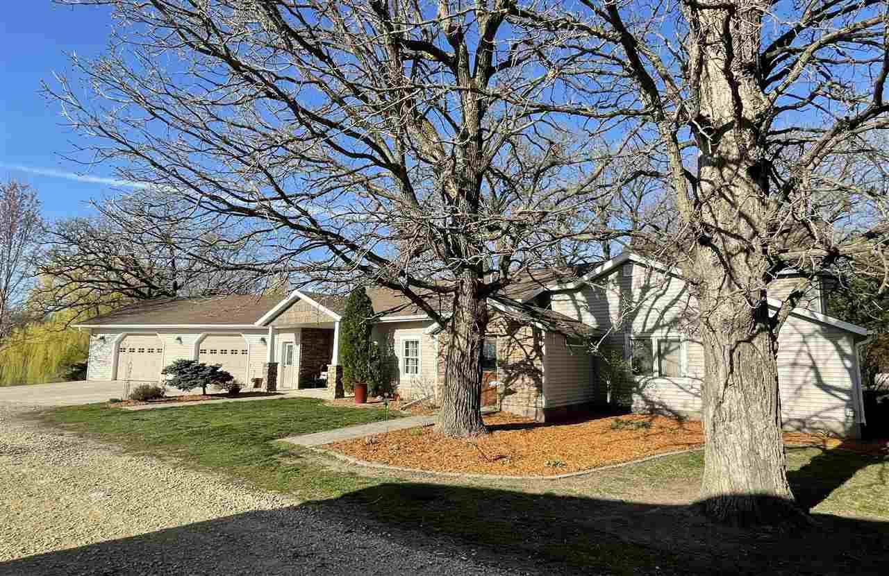 28277 Usher Road - Photo 1