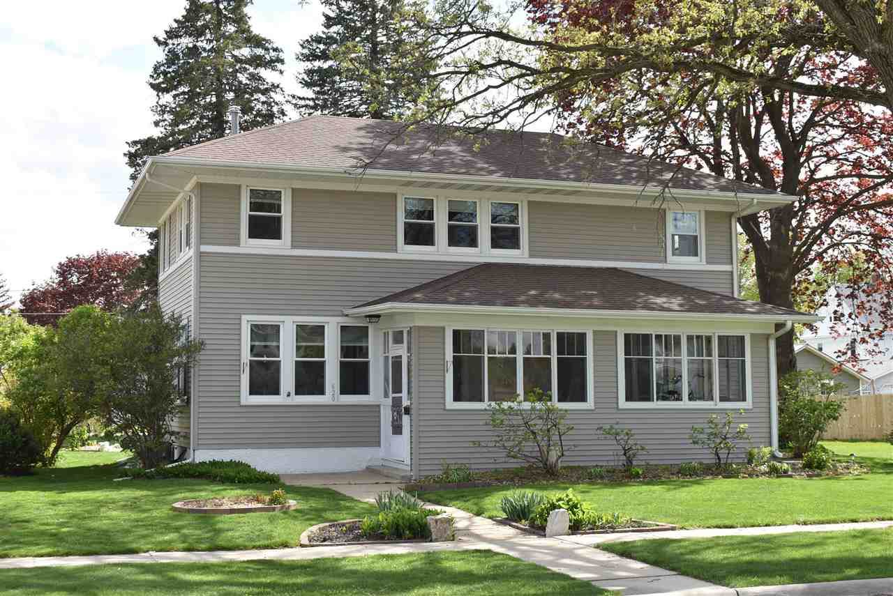 620 Ash Street - Photo 1