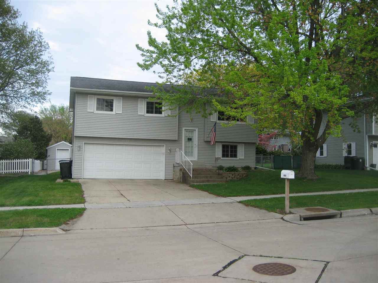 4022 Heritage - Photo 1