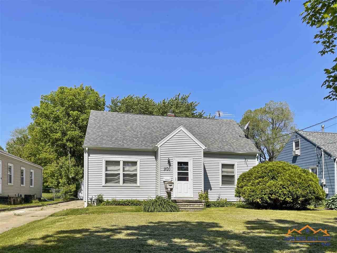 1820 6th Street - Photo 1