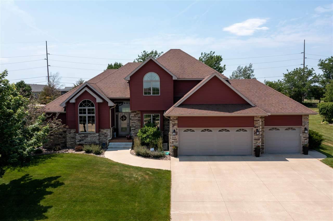 4018 Pheasant Drive - Photo 1
