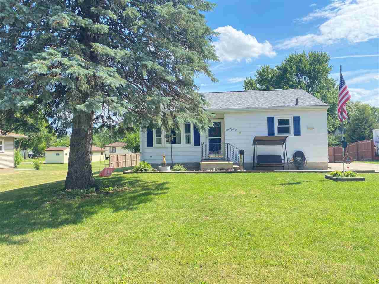 1832 Lorraine Avenue - Photo 1