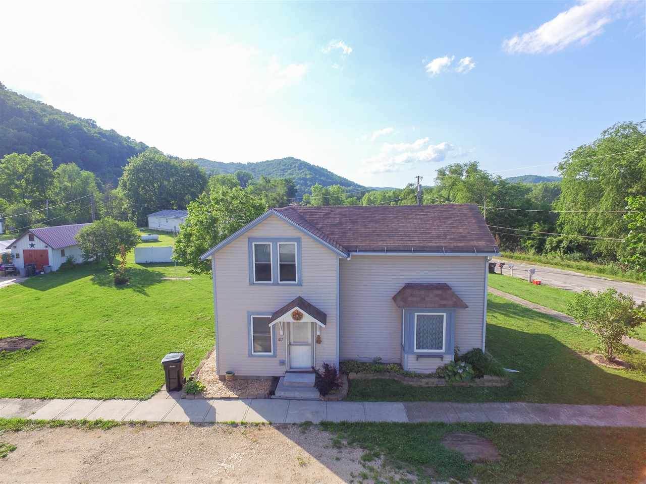 103 Pleasant Avenue - Photo 1
