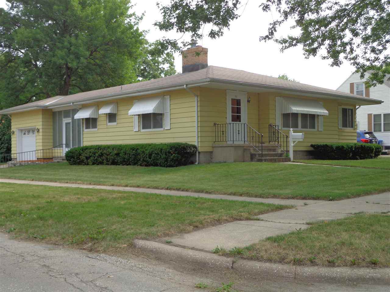 501 2 Avenue - Photo 1