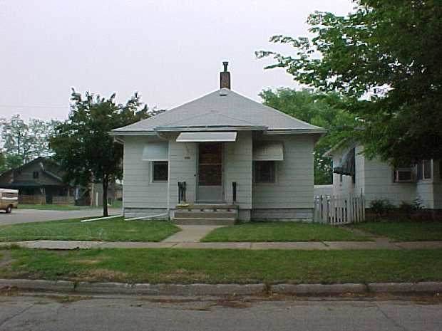 750 Newton Street - Photo 1