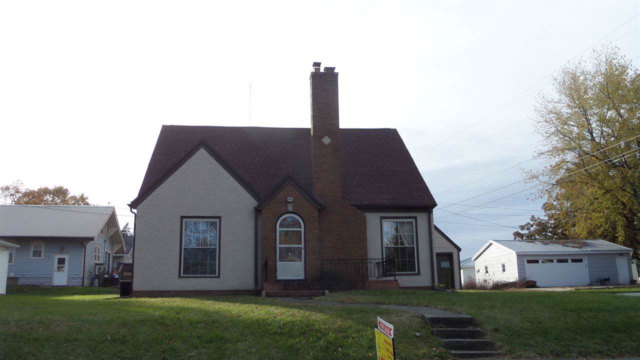 611 Gould Street - Photo 1