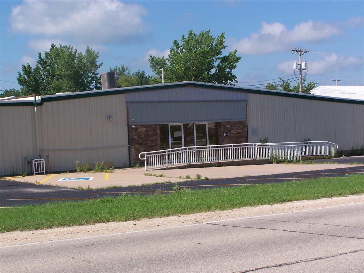 1001 Main Street - Photo 1