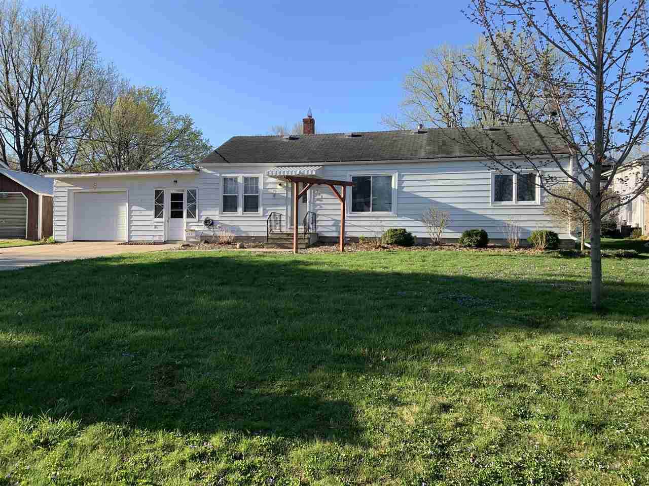 306 6th Street - Photo 1