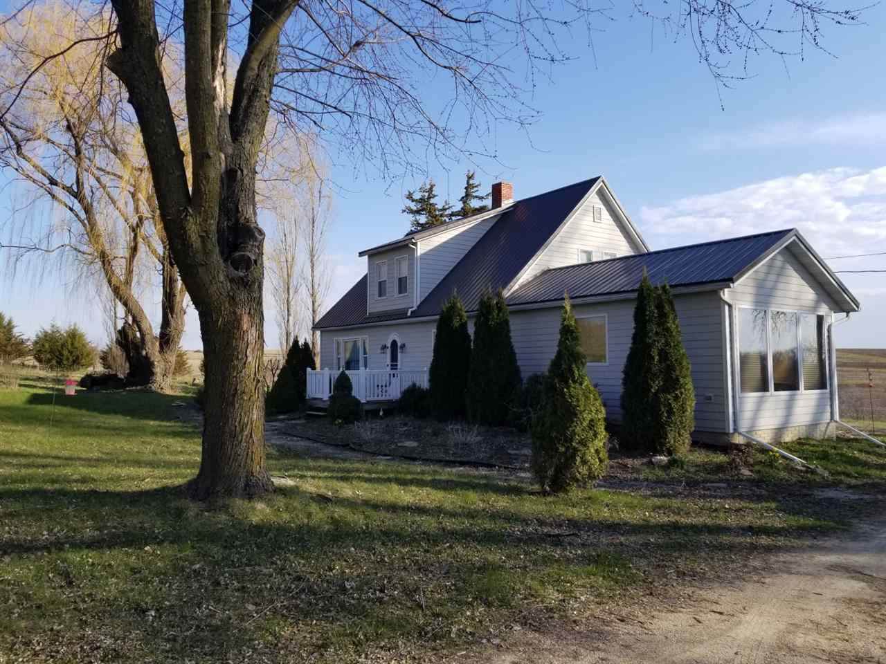 1747 Schweinfurth Road - Photo 1