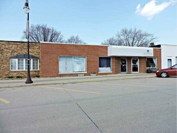 301 5 Street - Photo 1