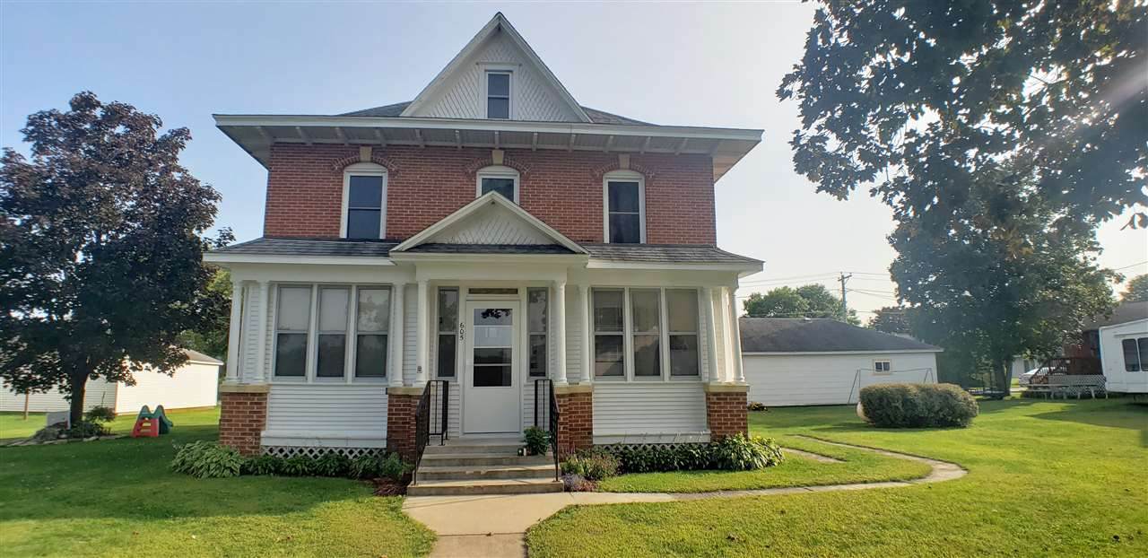 605 Main Street - Photo 1